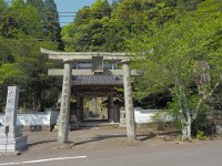 六所神社の磨崖仏