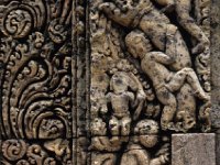 RATNAG049  木に登る人gelbai