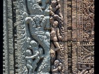 RATNAG143  木に登る人gelbai