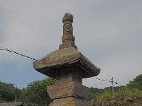 油留木（雄禅庵跡異形四仏石幢）