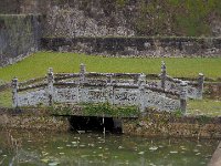 P2091726  放生橋。中国の閃緑岩で出来ている。重文