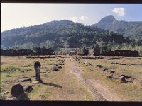 PHU008  リンガパルヴァタを望む。