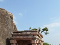 AA1 0008  とても古い祠堂