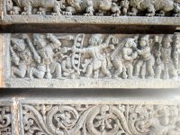 KESHAVA233  ラクシュマナはシュールパナカーの鼻をそぐ。