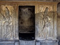 KOTIKAL003  DVARAPALIKA(女のドゥパラパーラ)ドゥルガーに捧げられたCAVE ７世紀初め