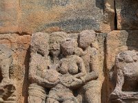 AA1 0690  ダシャラタ王の妻の一人がPRASADを受けとる